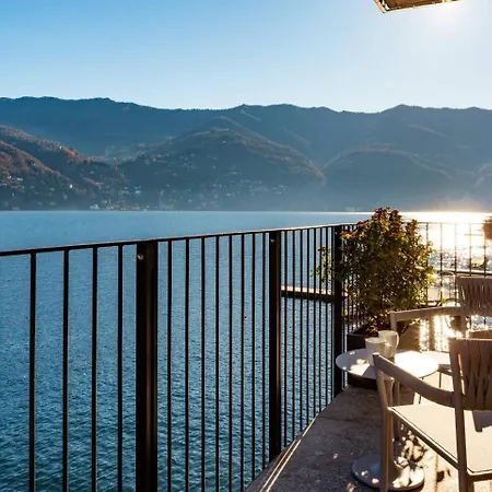 Sull'acqua - Lakefront