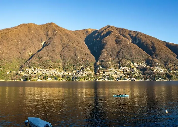 Sull'acqua - Lakefront Appartement