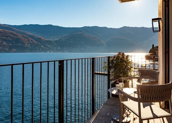 Sull'acqua - Lakefront