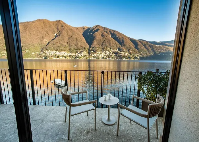 Sull'acqua - Lakefront