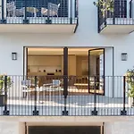 Sull'acqua - Lakefront Apartment