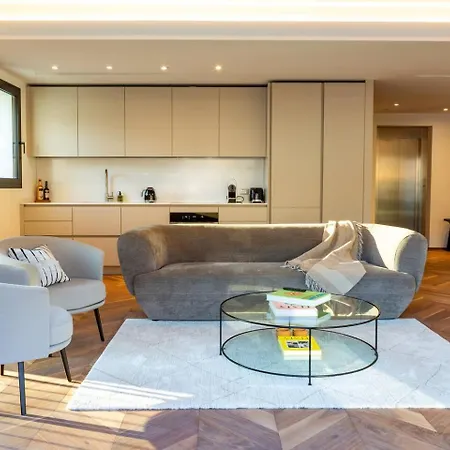 Sull'acqua - Lakefront Apartment