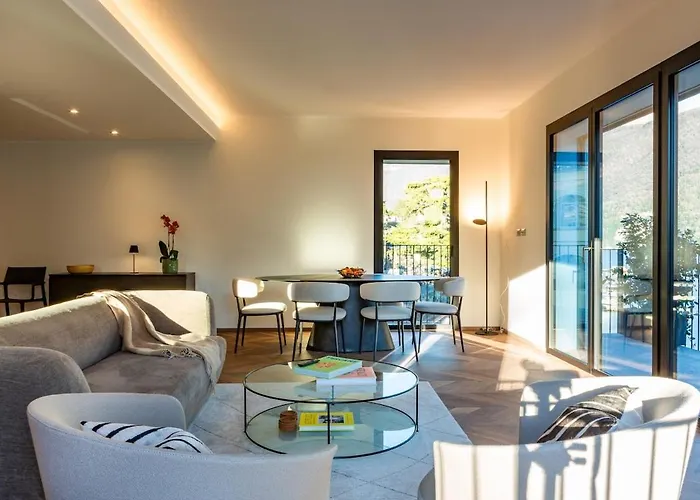 Sull'acqua - Lakefront Apartment